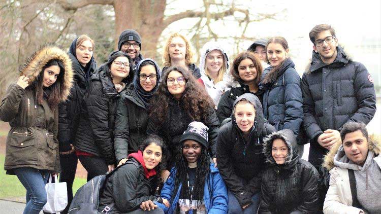 DLD College London Biology Students Visit Kew Gardens