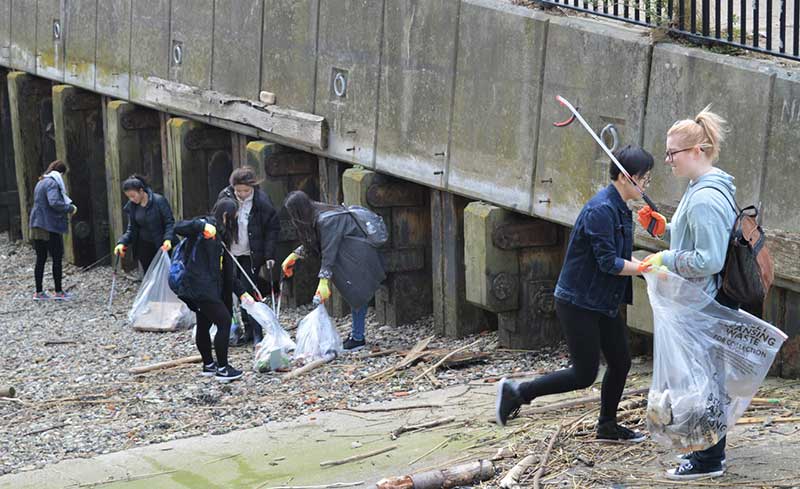 DLD College London Community Riverside Litter Clean