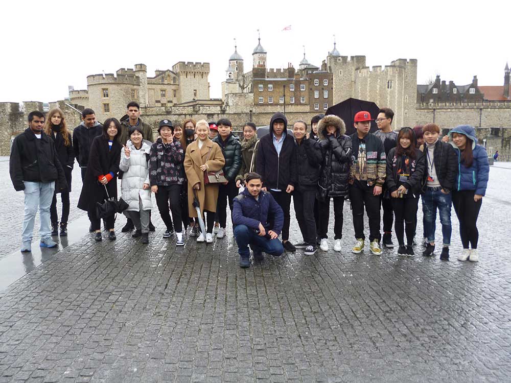 DLD College London Tower of London Pre-sessional Visit